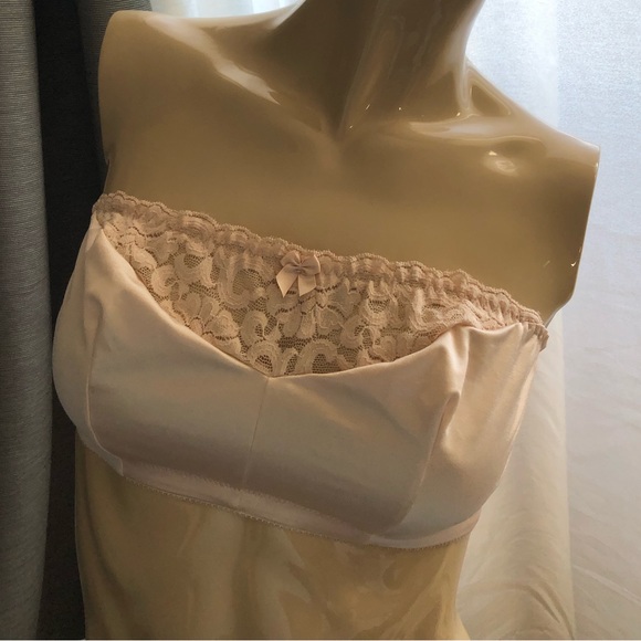 42 B/C/D Glamorise wireless bandeau style 1800 bra - Picture 5 of 16